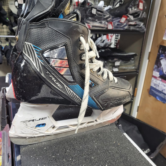 Used True TF7 Hockey Skates Size 6R