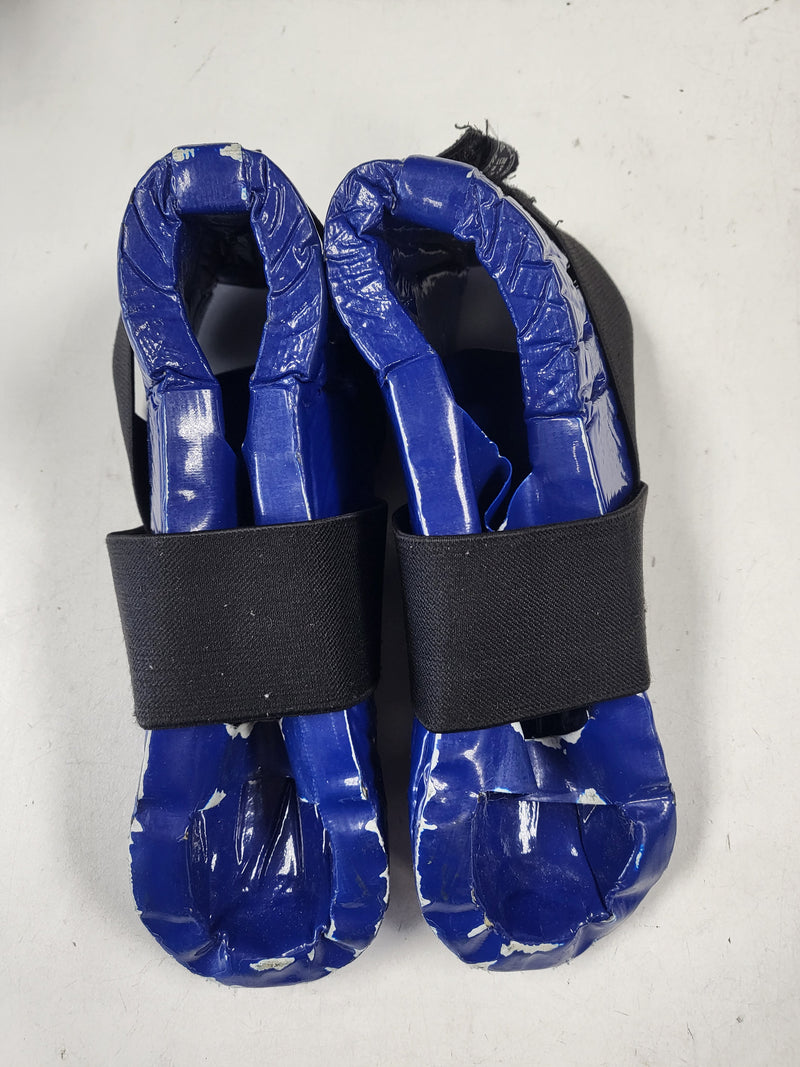 Load image into Gallery viewer, Used Taekwondo Sparring Feet Guards
