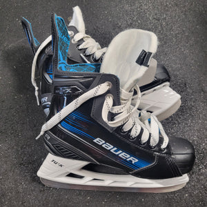 Used Bauer X Hockey Skates 5.5D