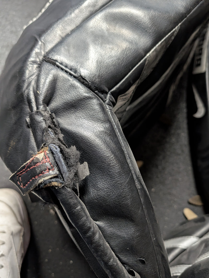 Load image into Gallery viewer, Used Nike Bauer Supreme One55SE Senior 34" Goalie Leg Pads
