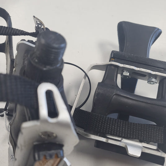Used Wellgo Bike Pedals w/straps
