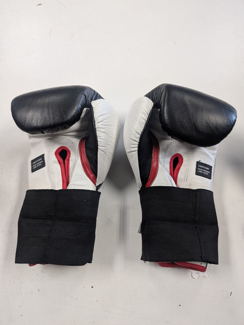 Load image into Gallery viewer, Used Top Contender 16oz Boxing Gloves
