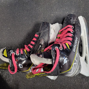 Used Bauer Vapor 3X Hockey Skates, INT. 3.5 D