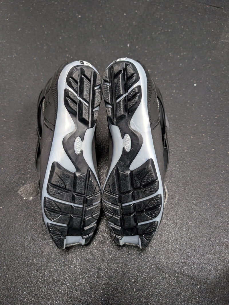 Load image into Gallery viewer, Rossignol X-s 1000 Black Adult Size Specific 10.5 Used Cross Country Boots
