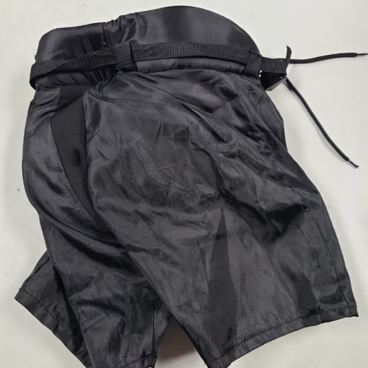 Used Misc. Black Pants Size Yth L/XL