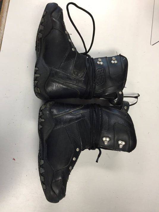 LTD Black Boys Size Specific 5 Used Snowboard Boots