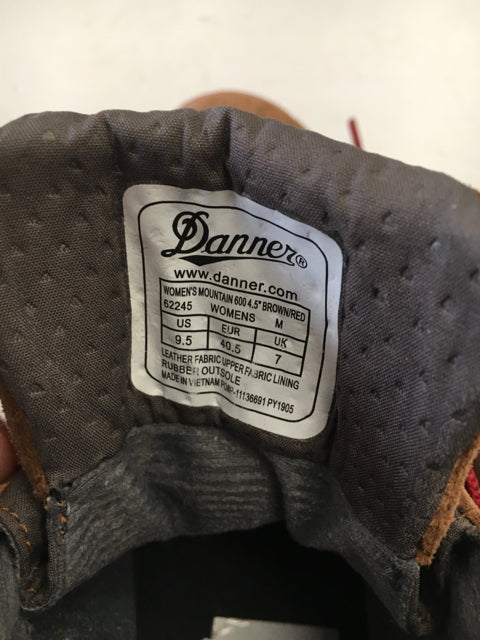 Used Danner Mountain 600 Brown Womens 9.5 Hiking Boots