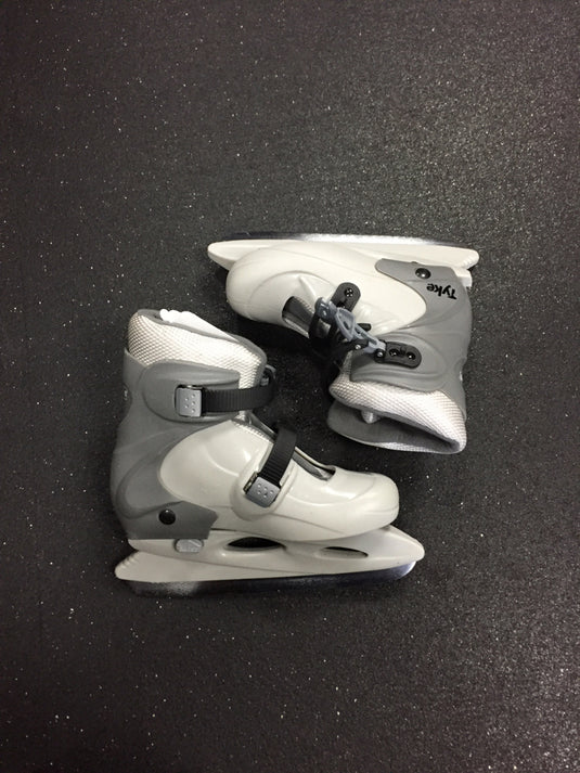 CCM Tyke Used Size 2-4 Ice Hockey Skates