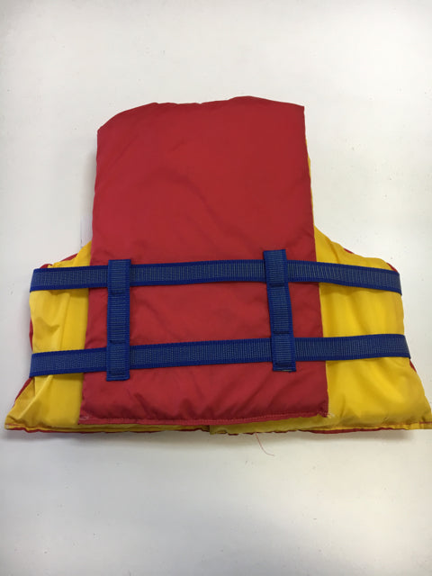 Load image into Gallery viewer, Stearns Red Youth Used Life Vest
