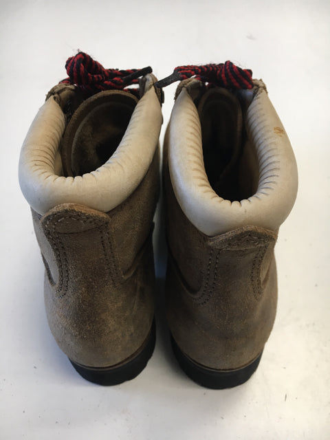Load image into Gallery viewer, Used Vasque Brown Womens 7.5 Hiking Boots
