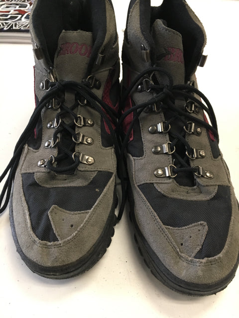 Load image into Gallery viewer, Brooks Grey/Red Mens 13 Used Hiking Boots

