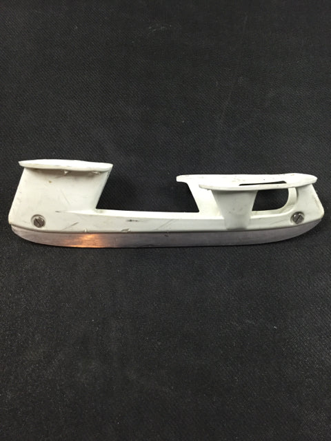 Load image into Gallery viewer, CCM Right Pro 3 Lite Size 247 Used Hockey Skate Holder
