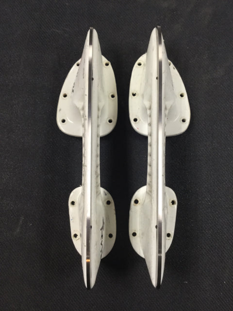Load image into Gallery viewer, TUUK Custom + L/R Size 230mm Used Hockey Skate Holder
