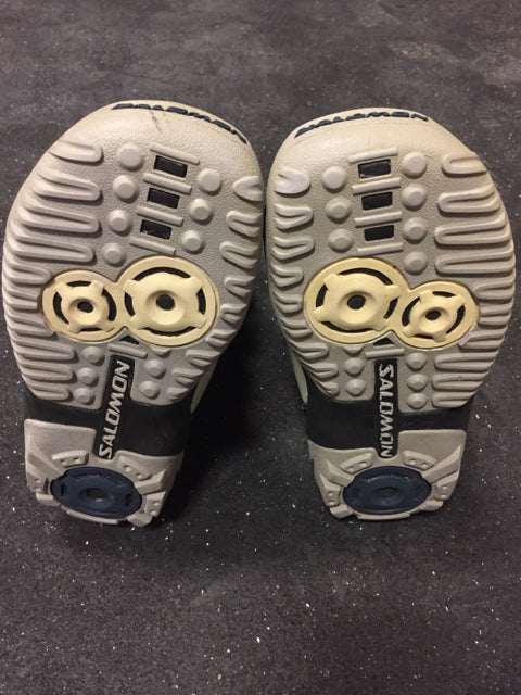 Load image into Gallery viewer, Used Salomon IVY grey/blue Womens 4.5 Snowboard Boots
