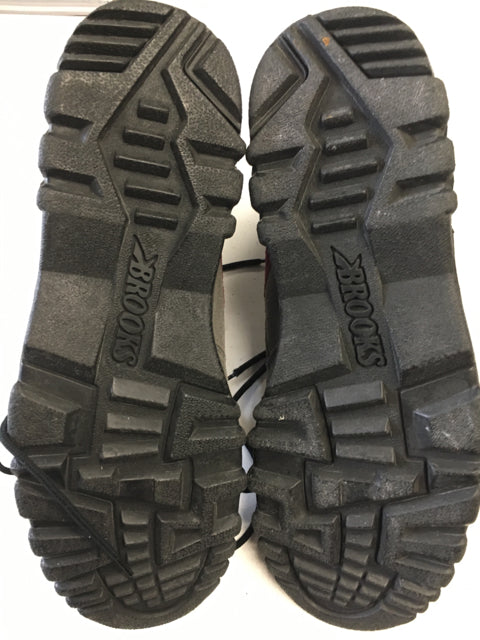 Load image into Gallery viewer, Brooks Grey/Red Mens 13 Used Hiking Boots
