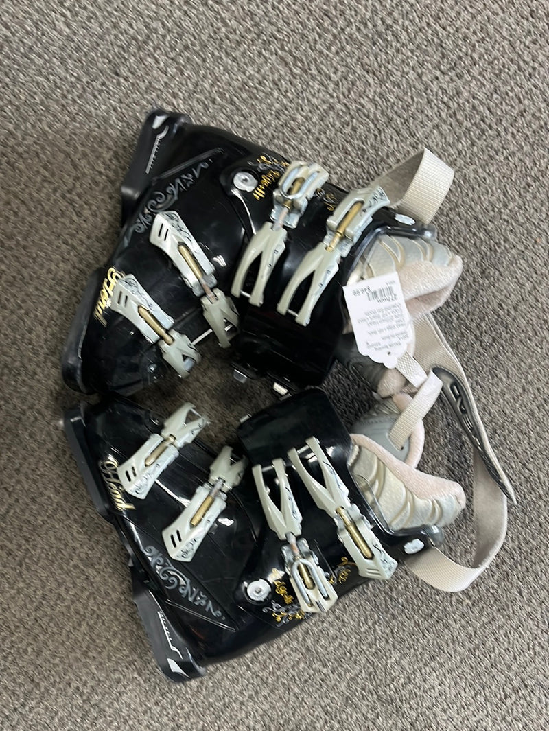 Load image into Gallery viewer, Head Edge + HF Black Size 277mm Used Downhill Ski Boots
