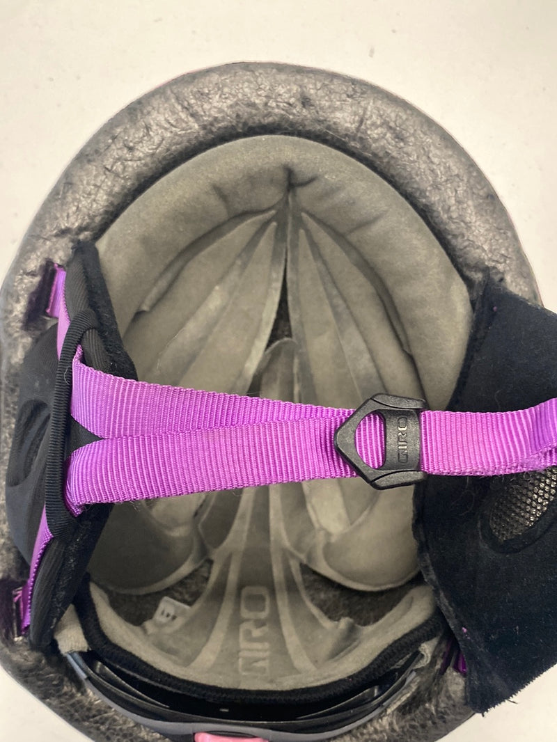 Load image into Gallery viewer, Used Richochet Ski Helmet w/ Giro Goggle Attachment
